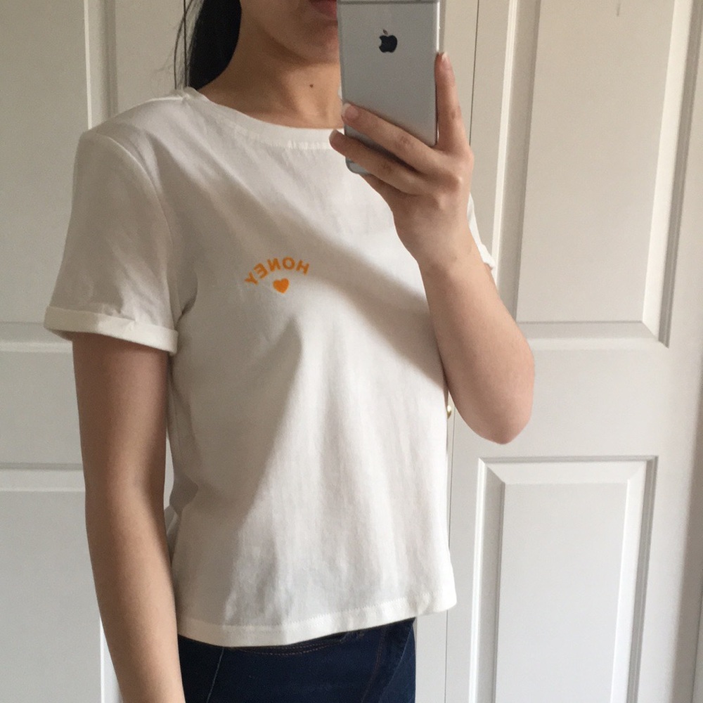HONEY 💛 - White “Honey” Casual Graphic Tee T-Shirt - Picture 2 of 6